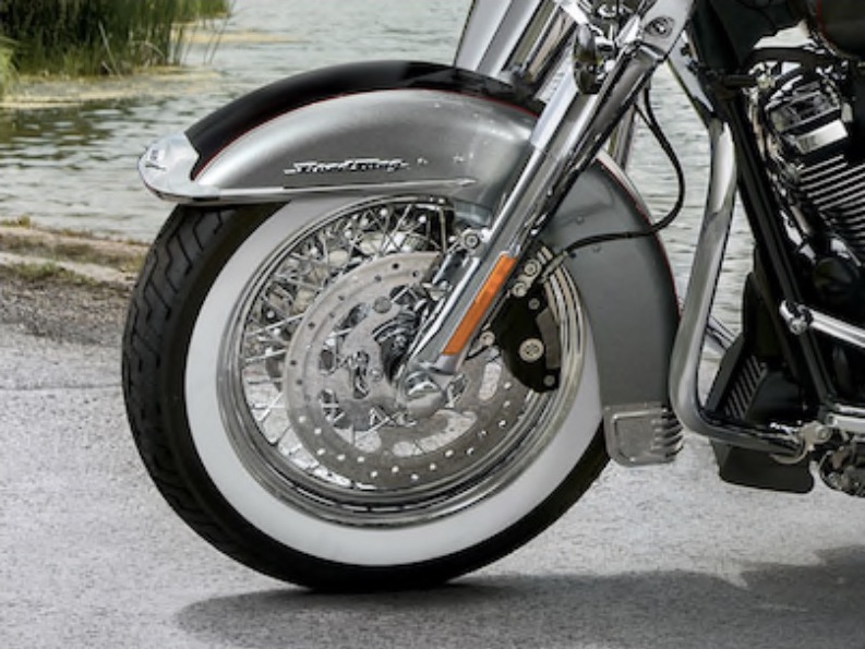 Harley Davidson Road King Classic Neufahrzeug Kaufen Bei Thunderbike