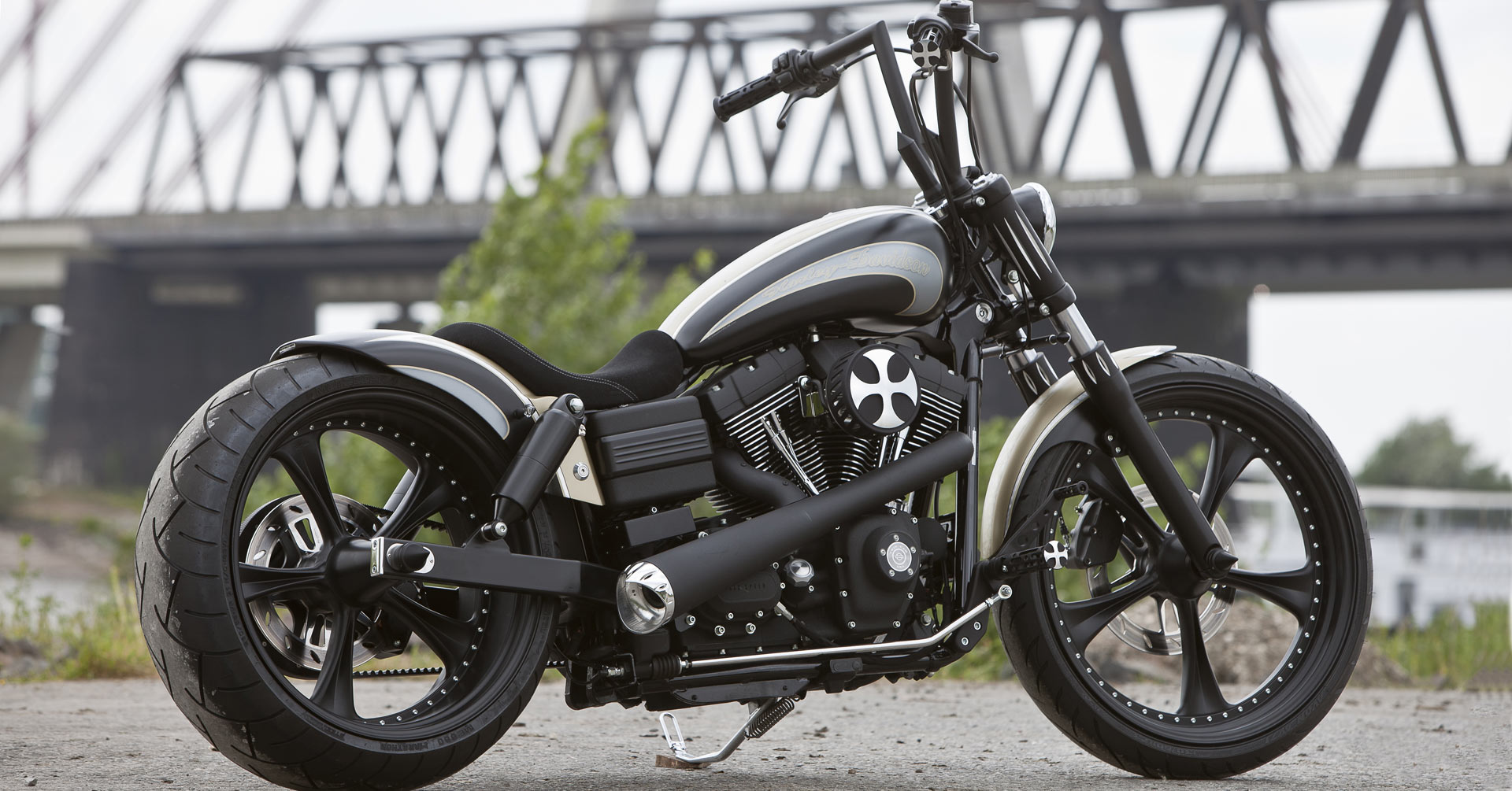 Harley Davidson Dyna Umbauten Von Thunderbike Customs
