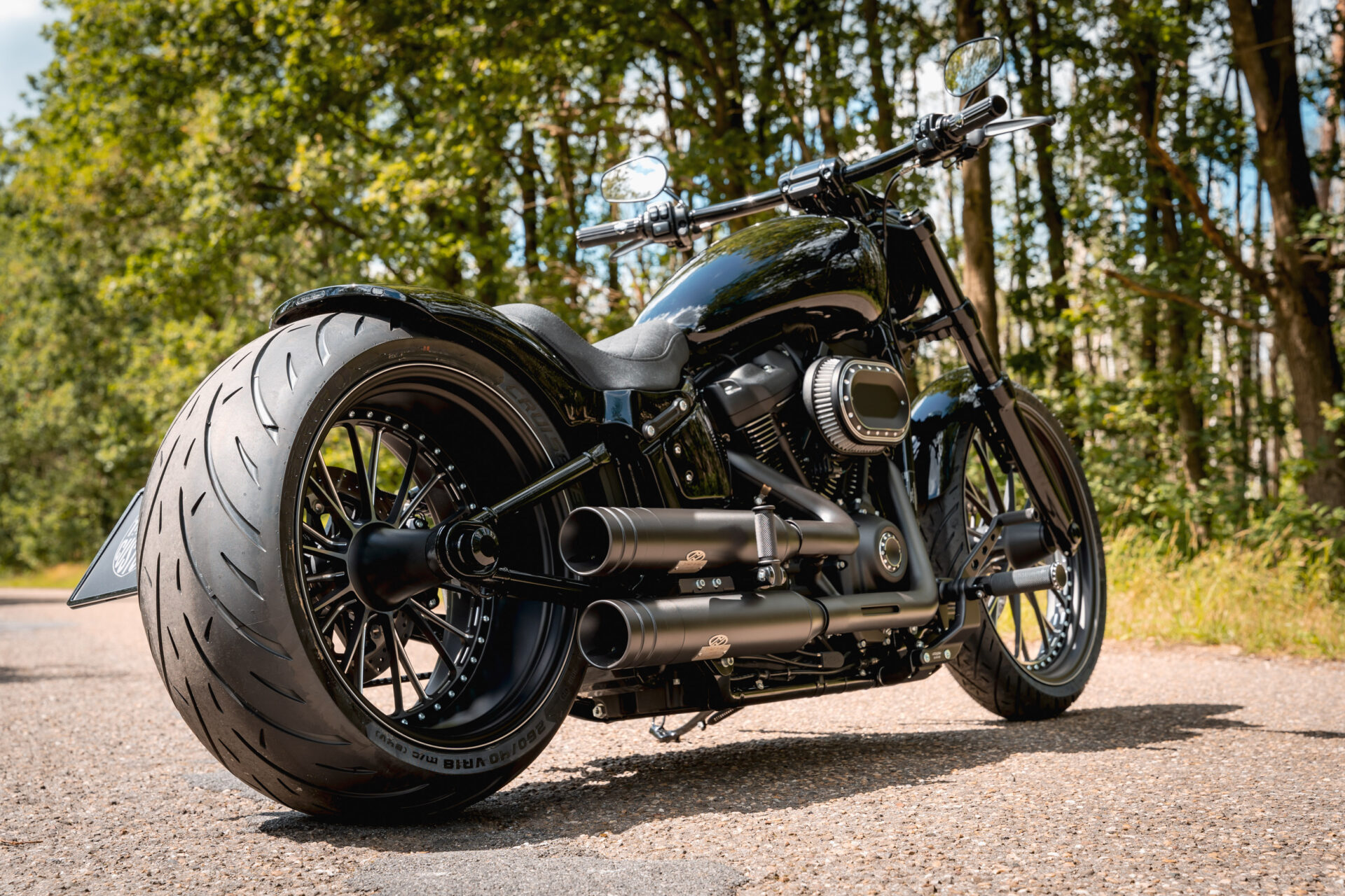 Thunderbike Dark Soul Harley Davidson Breakout 114 Custom Umbau