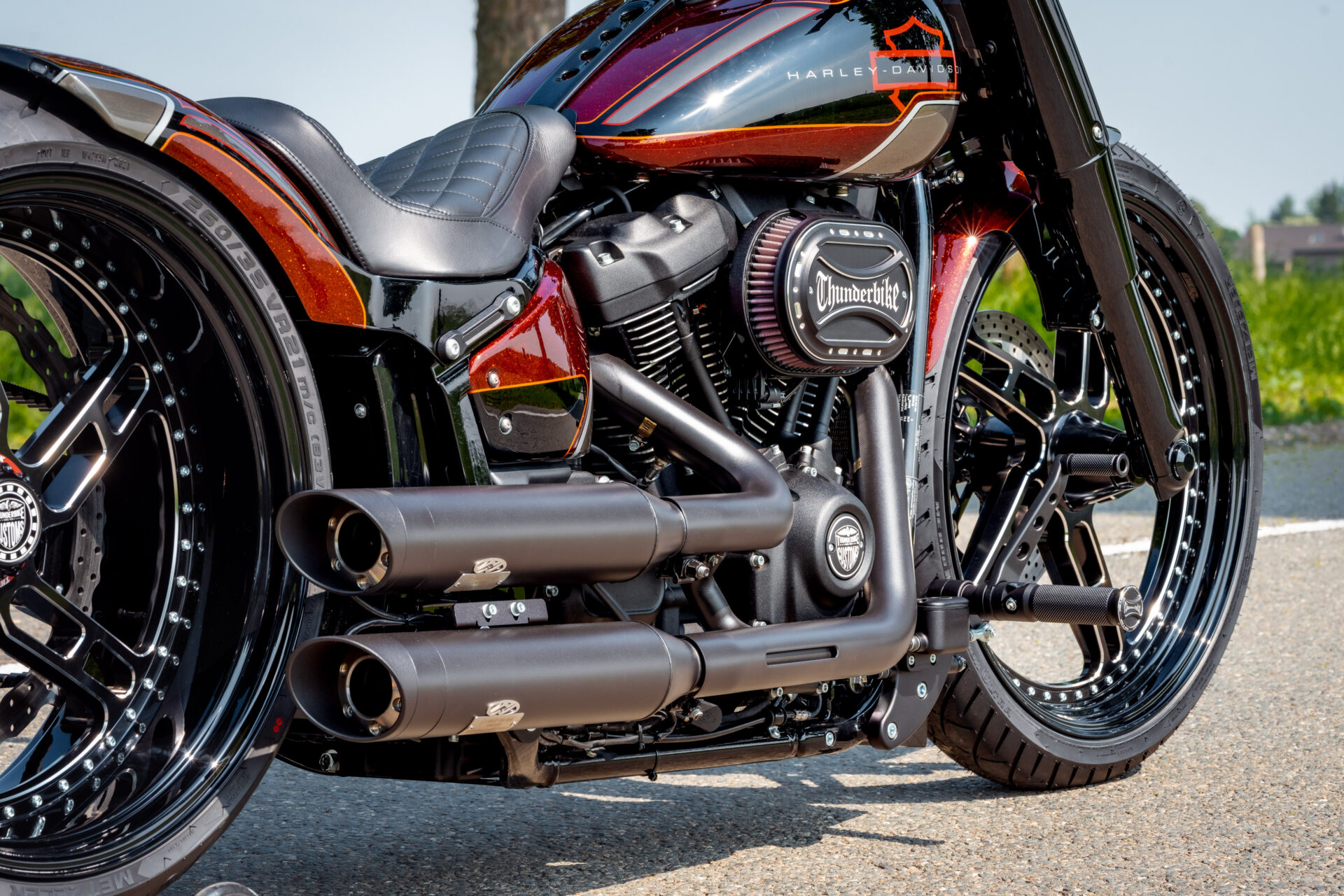 Thunderbike Crimson Force • Harley-Davidson Fat Boy 114 Custombike